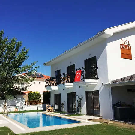 Casa Pallet (adults Only) 4*