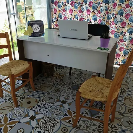 Otel Casa Pallet (adults Only)